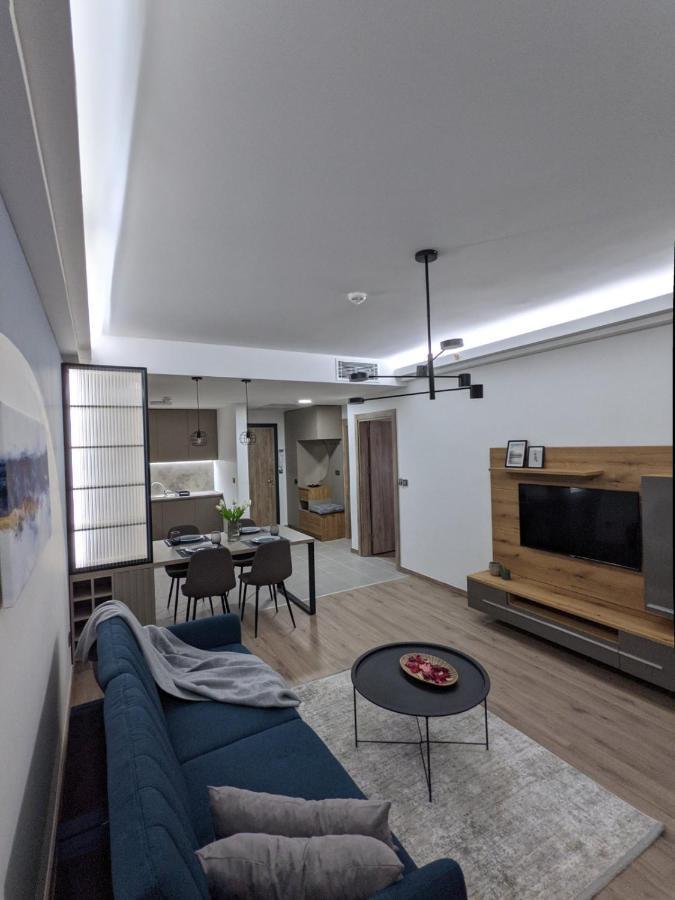 Sky Side Luxury Condo Скопье Экстерьер фото