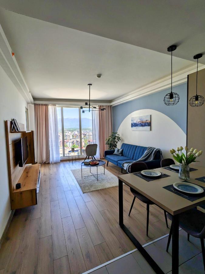 Sky Side Luxury Condo Скопье Экстерьер фото