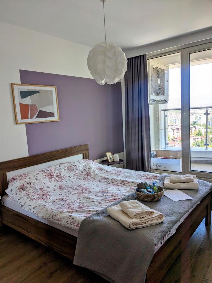 Sky Side Luxury Condo Скопье Экстерьер фото